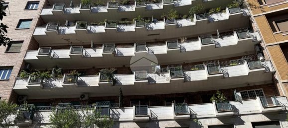 2 bedrooms Apartment in Rome, Italy No. 381029 15