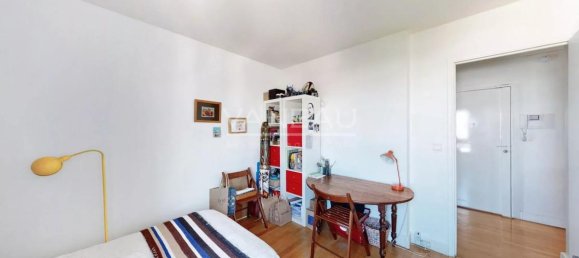 Apartamento de 3 dormitorios en Paris, France No. 183364 11