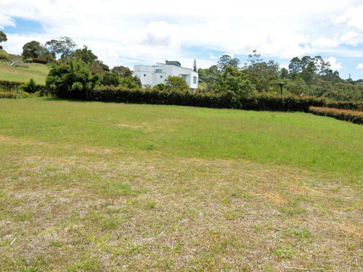 Terreno en Antioquia, Colombia No. 412