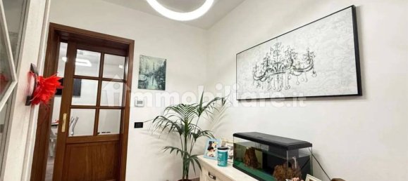 Apartamento de 4 dormitorios en Castellarano, Italy No. 226083 2