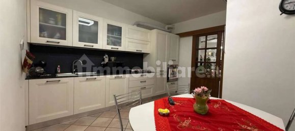 Apartamento de 4 dormitorios en Castellarano, Italy No. 226083 13
