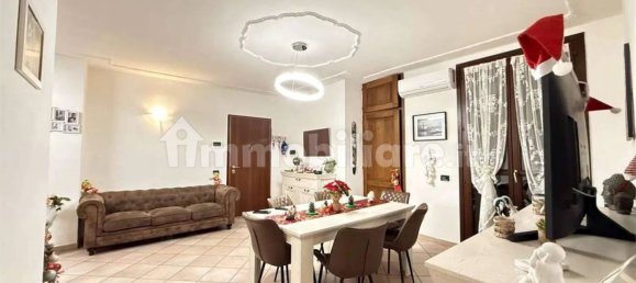 Apartamento de 4 dormitorios en Castellarano, Italy No. 226083 6