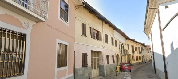 8-salle Appartement à Volpiano, Italy No. 271690 3