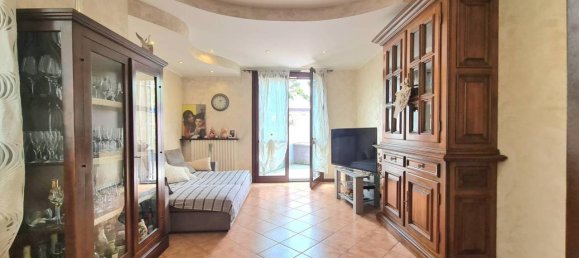 7 rooms Villa in Cerro Maggiore, Italy No. 167156 20