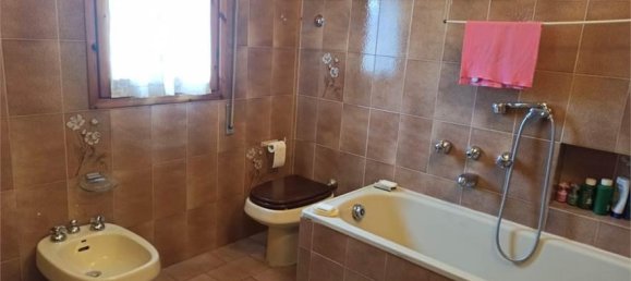 5 rooms House in Pistoia, Italy No. 108315 19