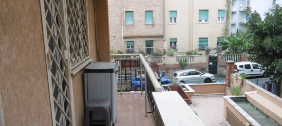 2 rooms Apartment in Rome, Italy No. 287532 16