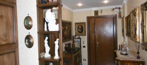 2 rooms Apartment in Rome, Italy No. 287532 5