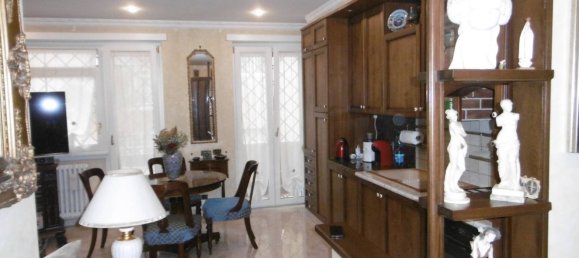 2 rooms Apartment in Rome, Italy No. 287532 7