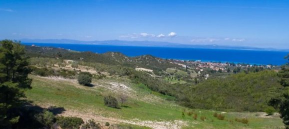 4 bedrooms Villa in Chalkidiki, Greece No. 1122 13