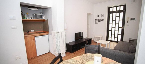 Квартира с 2 комнатами в Палермо, Италия № 34949 4