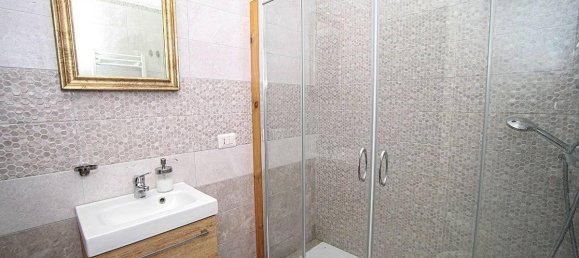 Квартира с 2 комнатами в Палермо, Италия № 34949 10