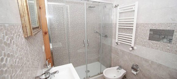 Квартира с 2 комнатами в Палермо, Италия № 34949 6