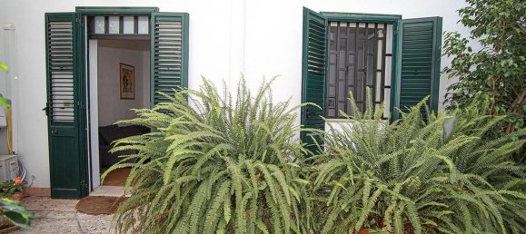 Квартира с 2 комнатами в Палермо, Италия № 34949 9