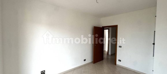 Apartamento de 3 dormitorios en Fermo, Italy No. 165369 11