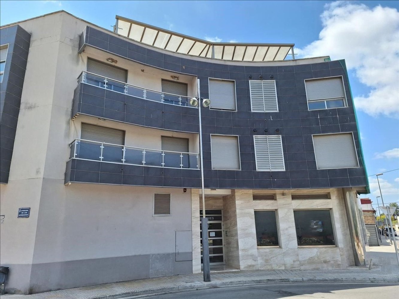 Propiedad comercial en Carcaixent, Spain 236 m² No. 267514