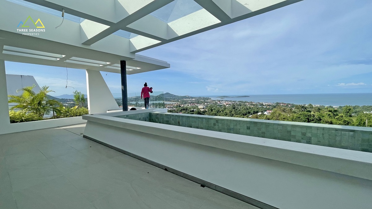 4 bedrooms Villa in Ko Samui, Thailand No. 1975