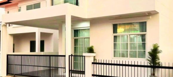 Кафе / ресторан с 3 спальнями в Паттайя, Таиланд № 5849 3