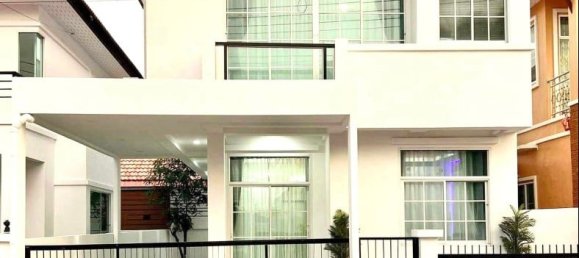 Кафе / ресторан с 3 спальнями в Паттайя, Таиланд № 5849 2