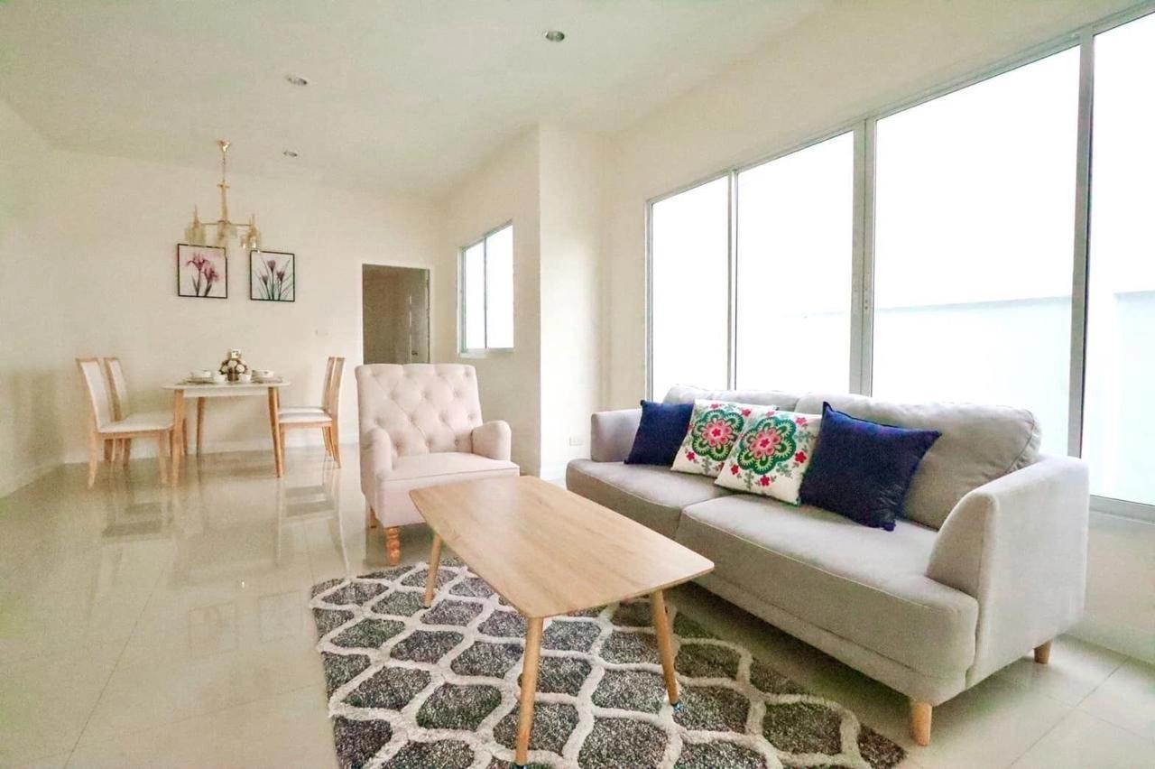 2 bedrooms Bungalow in Pattaya, Thailand No. 22579