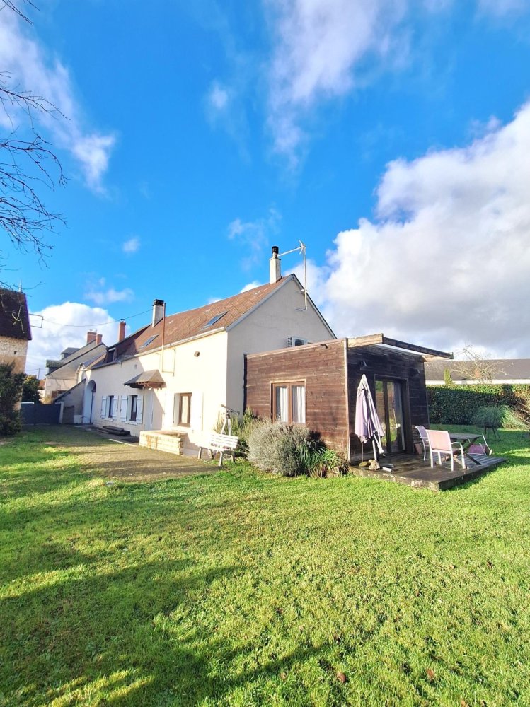 6 غرف نوم منزل في Veaugues, France رقم 40717