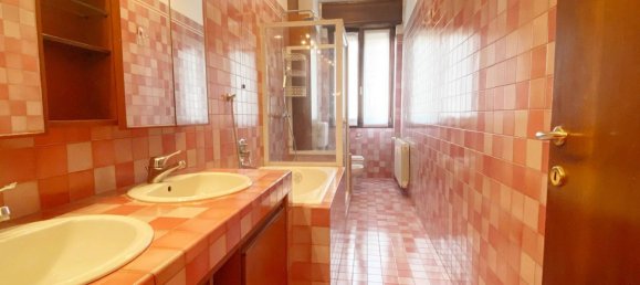 4 rooms Apartment in Milan, Italy No. 336951 9