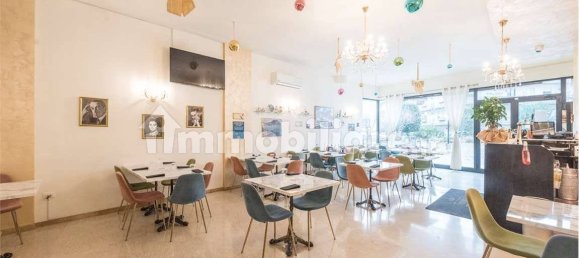 5-Zimmer Gewerbliche Immobilie in Montesilvano, Italy, Nr. 124409 2