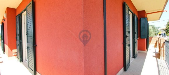 8 rooms House in Giulianova, Italy No. 183889 41