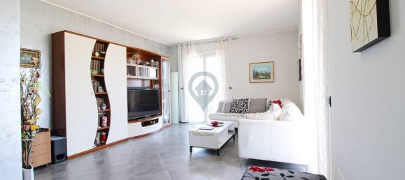 8 rooms House in Giulianova, Italy No. 183889 12