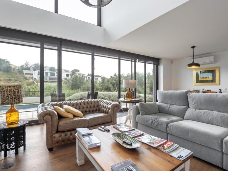 3 bedrooms House in Cascais, Portugal No. 114754