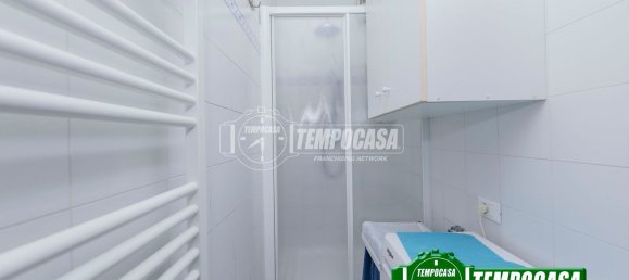 3-salle Appartement à Locate di Triulzi, Italy No. 284680 9