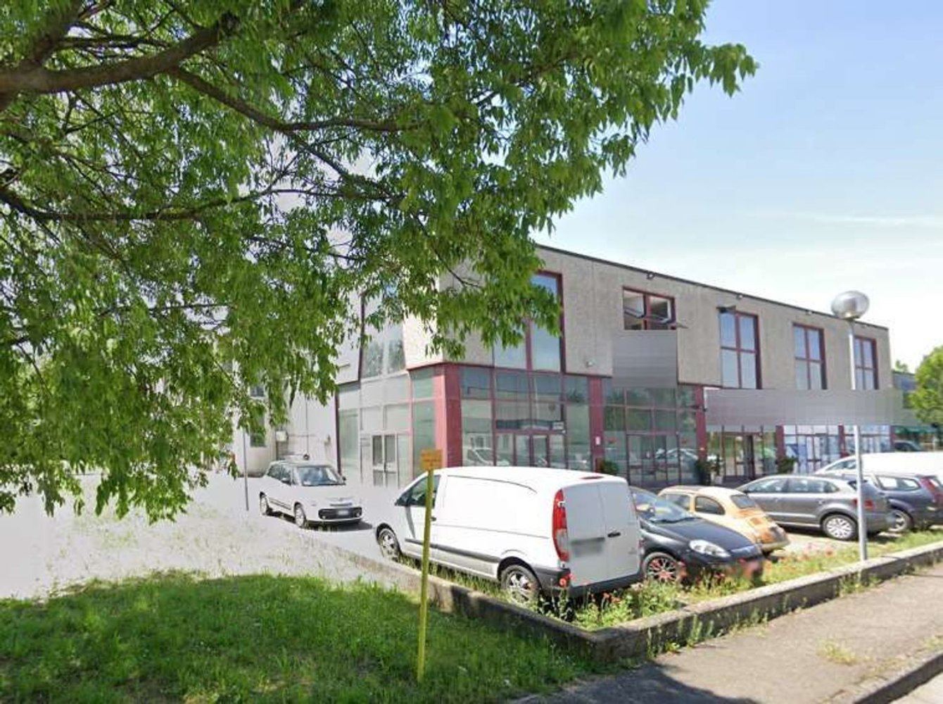 113m² Office in Reggio Emilia, Italy No. 277127