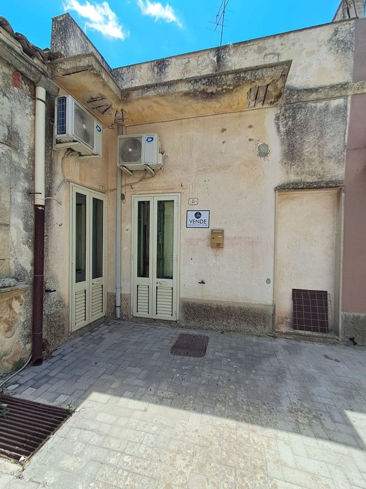 5-salle Maison à Palazzolo Acreide, Italy No. 261181