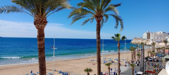 Dúplex de 4 dormitorios en Benidorm, Spain No. 82966 54