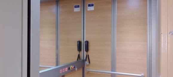 Dúplex de 4 dormitorios en Benidorm, Spain No. 82966 42