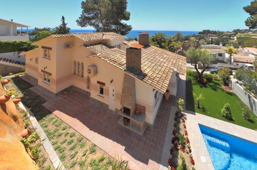 5 bedrooms House in Blanes, Spain No. 234745
