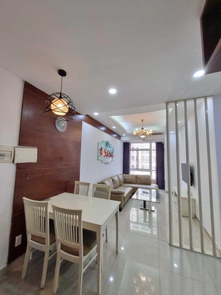 742m² Apartment in District 7, Vietnam No. 20372