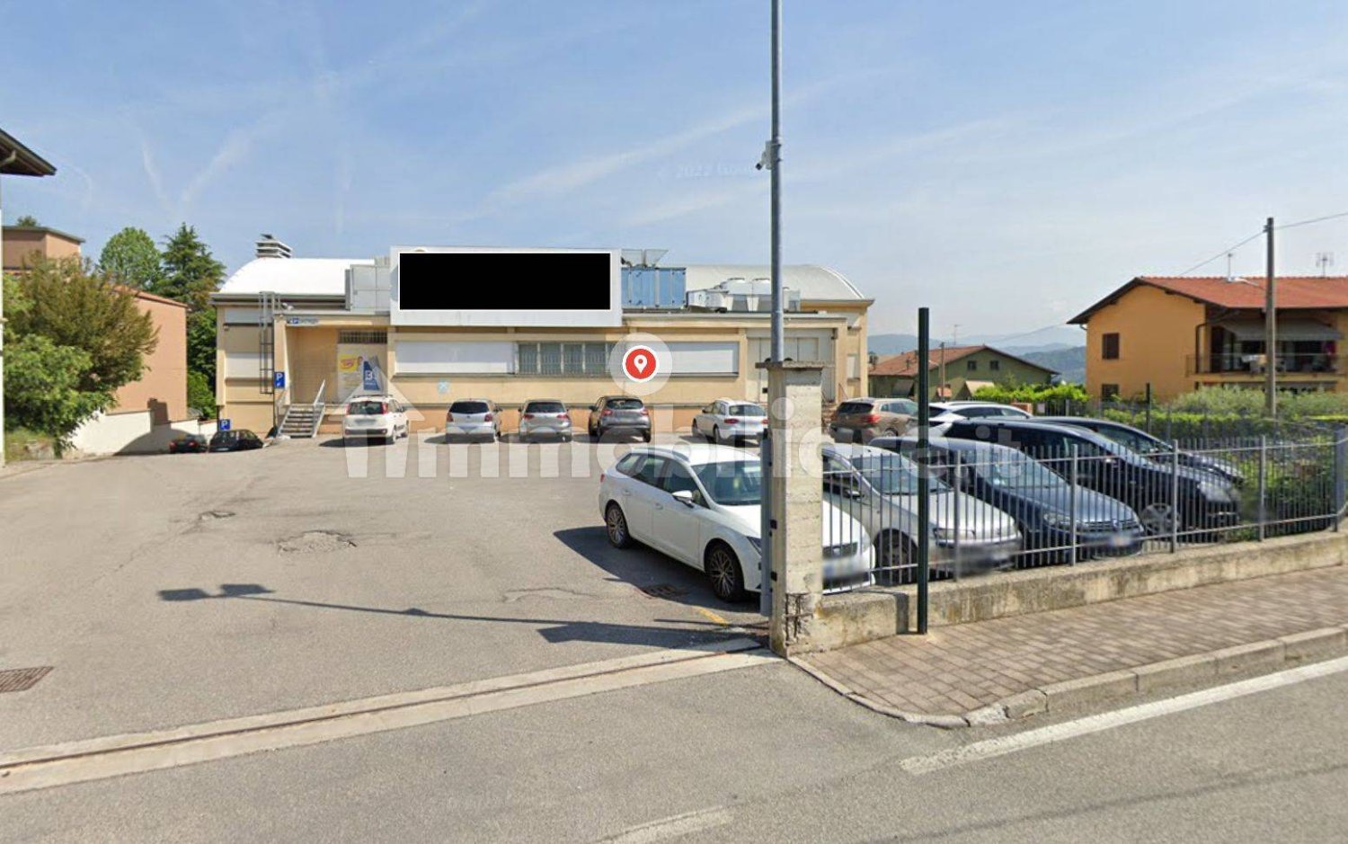 1 room Commercial property in Casatenovo, Italy No. 259916