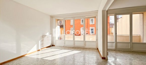 2 bedrooms Apartment in Valence, France No. 271777 6