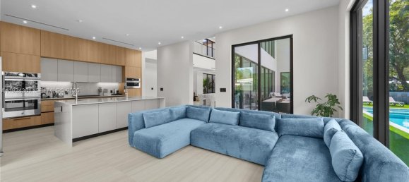 9 bedrooms Villa for sale in Miami, Miami-Dade, Florida, USA № 614664 6