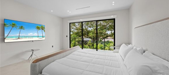 9 bedrooms Villa for sale in Miami, Miami-Dade, Florida, USA № 614664 2