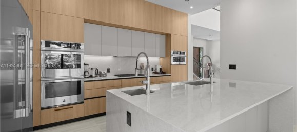 9 bedrooms Villa for sale in Miami, Miami-Dade, Florida, USA № 614664 10