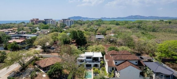 Casa de 4 dormitorios en Santa Cruz, Costa Rica No. 1221 2