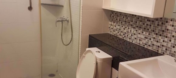 2 bedrooms Condo in Khlong Toei, Thailand No. 10397 2