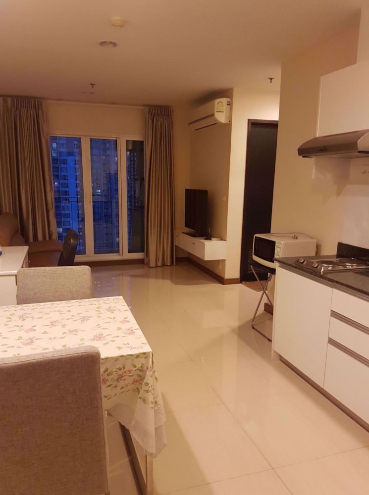 2 bedrooms Condo in Khlong Toei, Thailand No. 10397