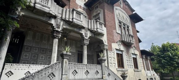 21 room Villa in Legnano, Italy No. 49928 3