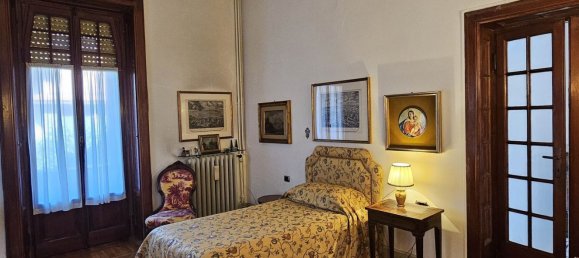 21 room Villa in Legnano, Italy No. 49928 28