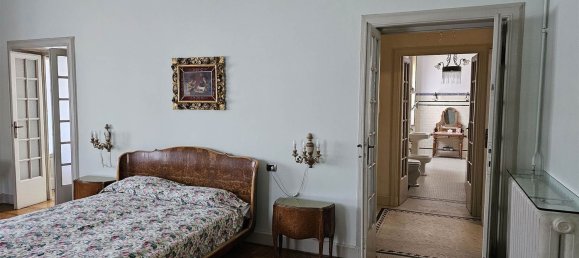 21 room Villa in Legnano, Italy No. 49928 23