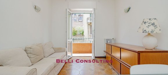 2-salle Appartement à Milan, Italy No. 338155 3