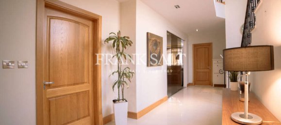 3 Schlafzimmer Villa in Swieqi, Malta, Nr. 7477 2