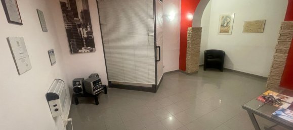Gewerbliche Immobilie in Genoa, Italy 40m², Nr. 122911 2